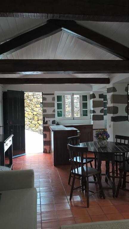 Monserrate - Galera Cottage คาลัวรา ภายนอก รูปภาพ
