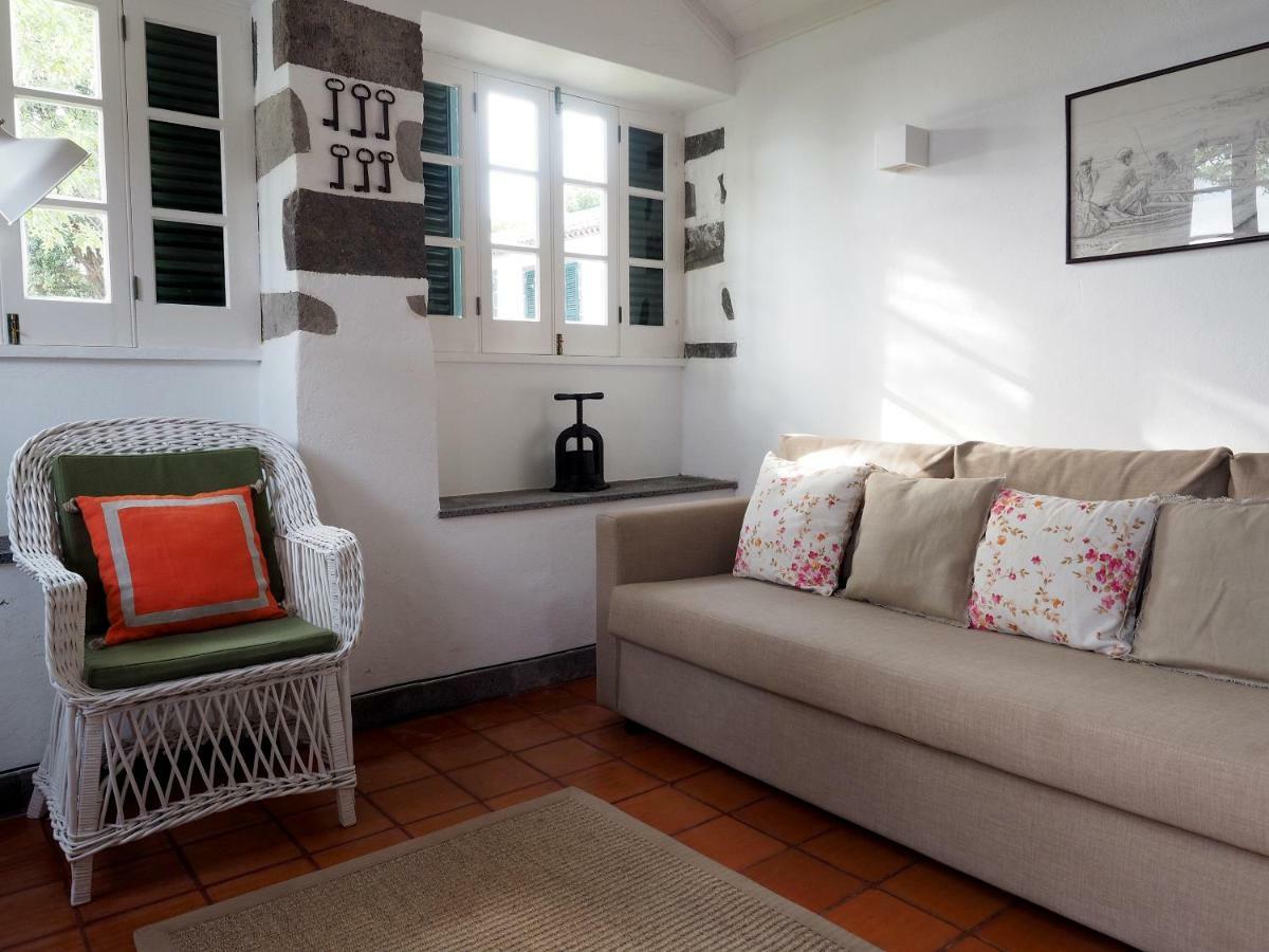 Monserrate - Galera Cottage คาลัวรา ภายนอก รูปภาพ