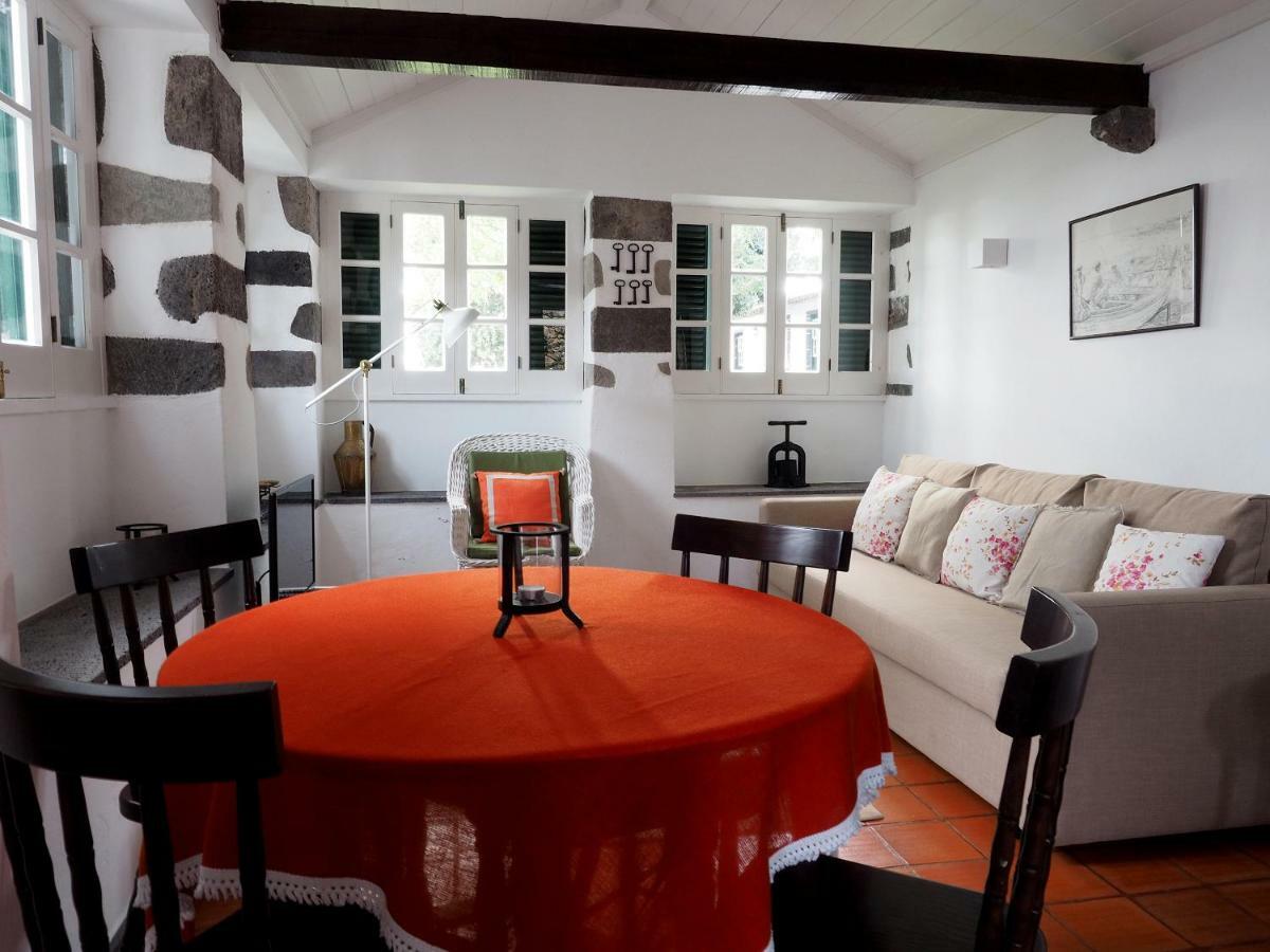 Monserrate - Galera Cottage คาลัวรา ภายนอก รูปภาพ