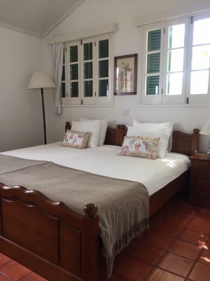 Monserrate - Galera Cottage คาลัวรา ภายนอก รูปภาพ